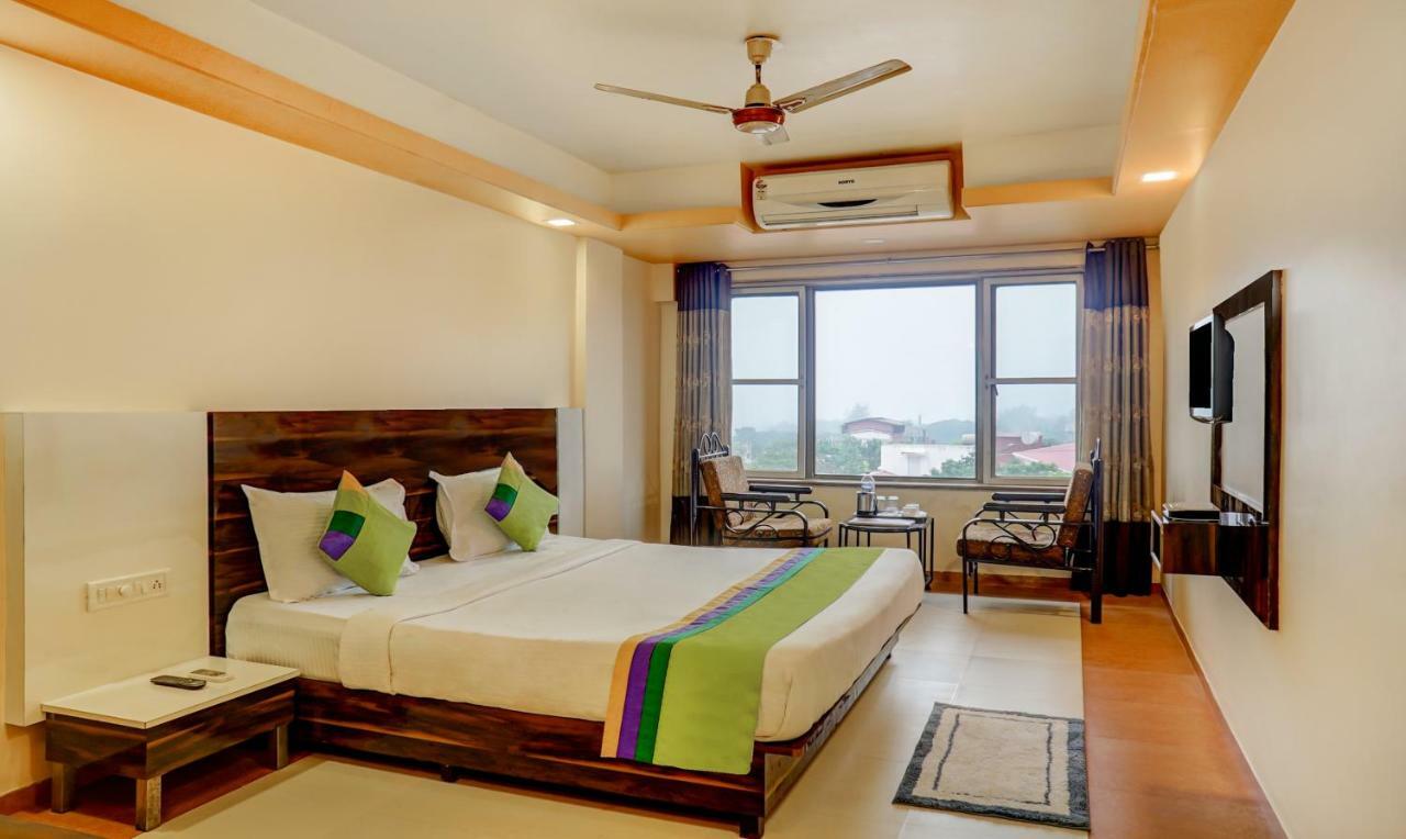Mountview Resort & Spa Лонавала Экстерьер фото