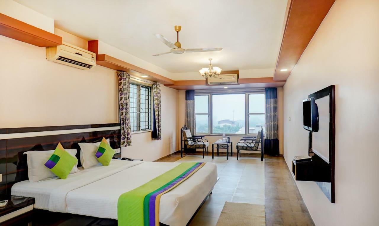 Mountview Resort & Spa Лонавала Экстерьер фото